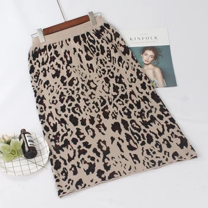 Юбка-карандаш Женская трикотажная, леопардовая, на осеньзиму