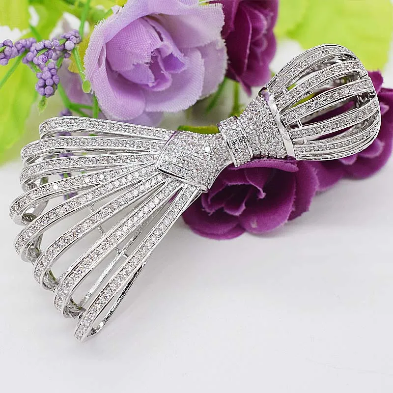

Zircon micro inlay royal household tassel pendant sweater chain accessories