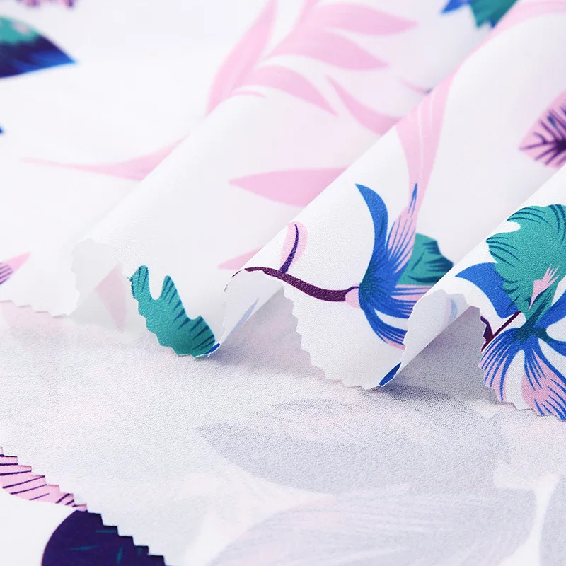 150 см в ширину мягкая черно-белая тонкая ткань с цветочным принтом для платьев