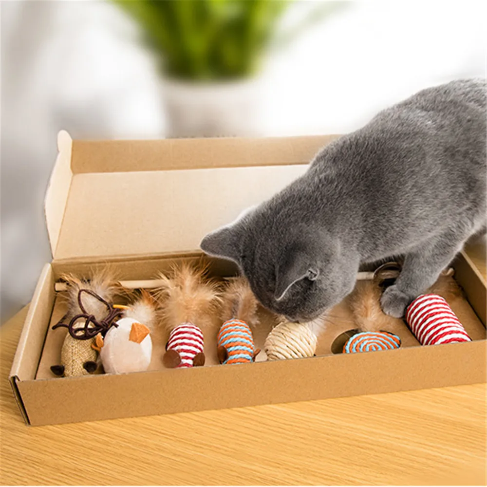 

7pcs Funny Cat Toy Lovely Training Kitten Interactive Toy Environmental Safety Hemp Make Mouse with Feather Rolling Balls Toys