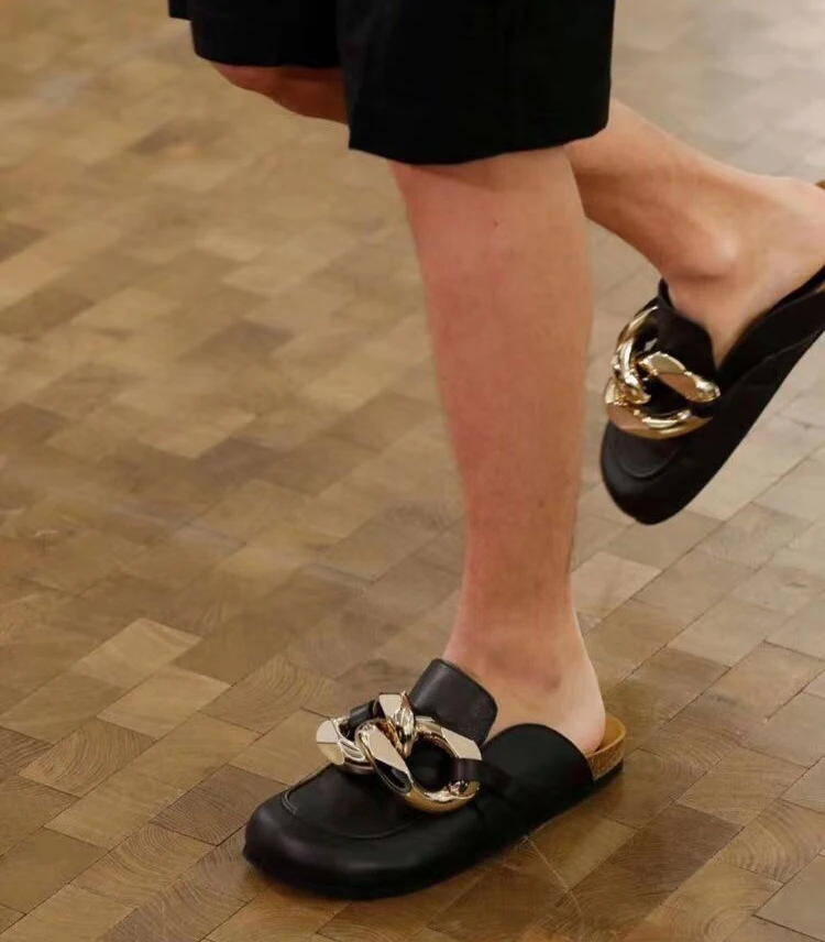 

Gold Chain Decor Round toe Flat Mules Lazy Loafers Shoes Women's Outdoor Genuine Leather Casual Slippers female Shoes