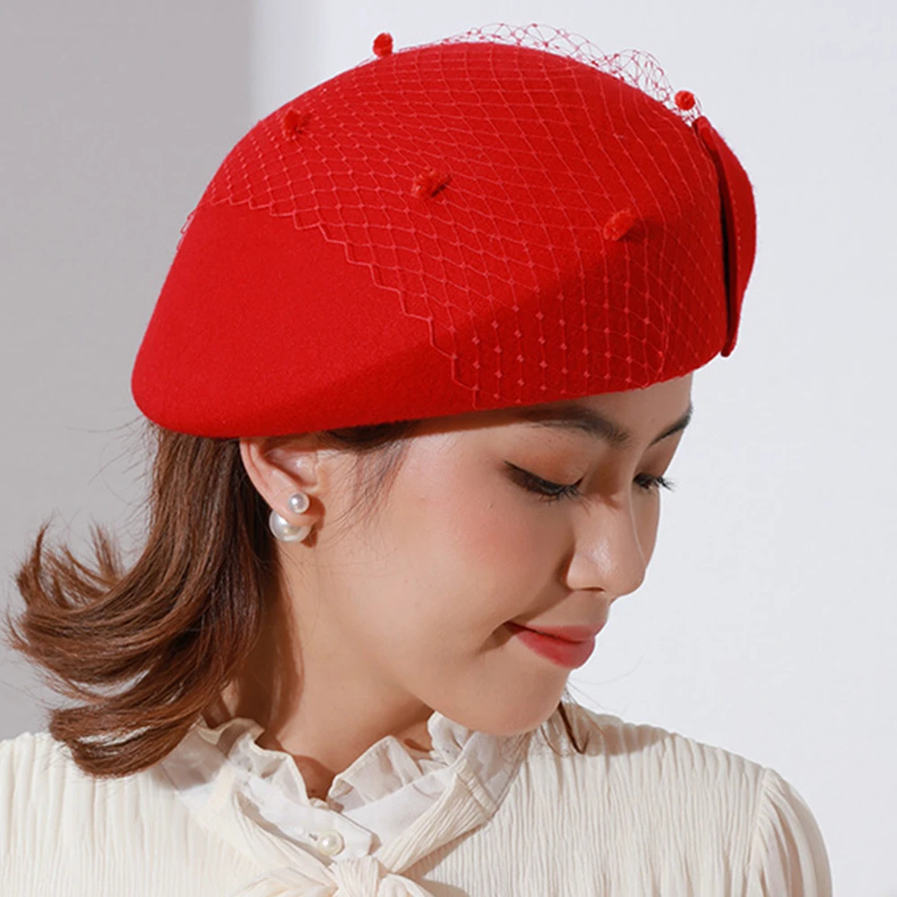 Женская фетровая шляпа FS элегантная с фетровым верхом и фатином красного черного