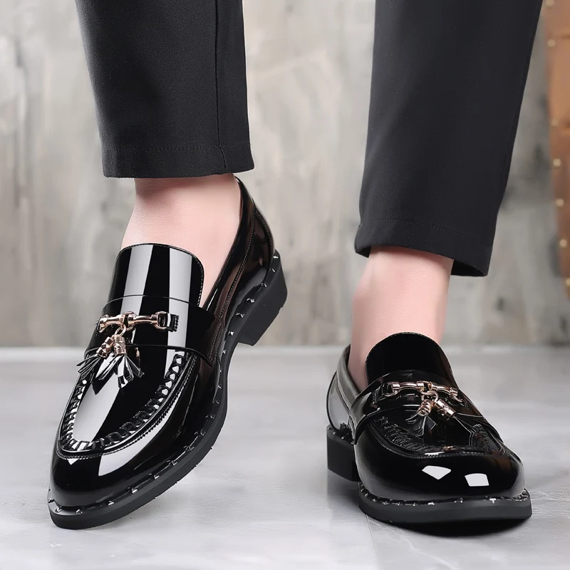 

New Arrival Party Footwear for Men Black Tassel Formal Men Shoes Patent Leather Slip on Shoes Mens Rubber Man Casual Shoe