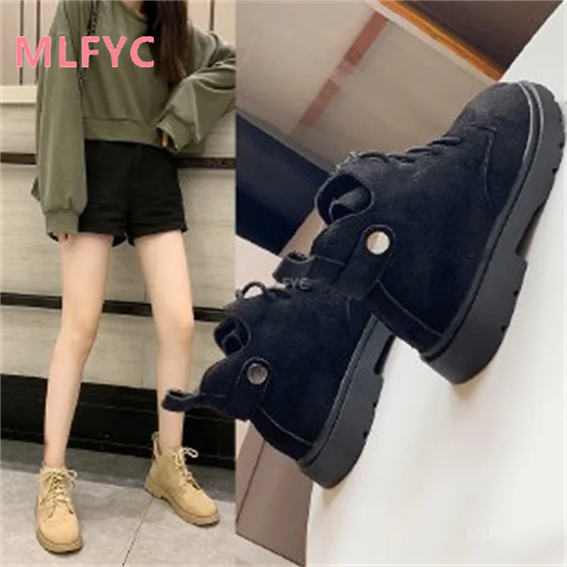 

Martin boots women's autumn and winter 2021 British style wild retro women's boots round toe locomotive Martin boots tide