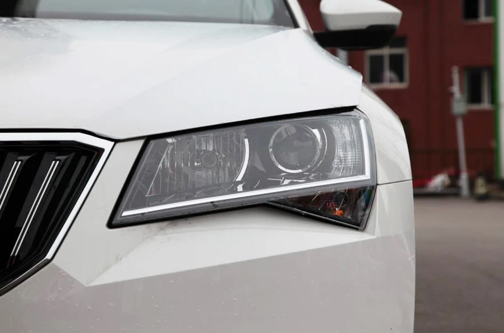 Для Skoda Superb Автомобильная фара с прозрачными линзами