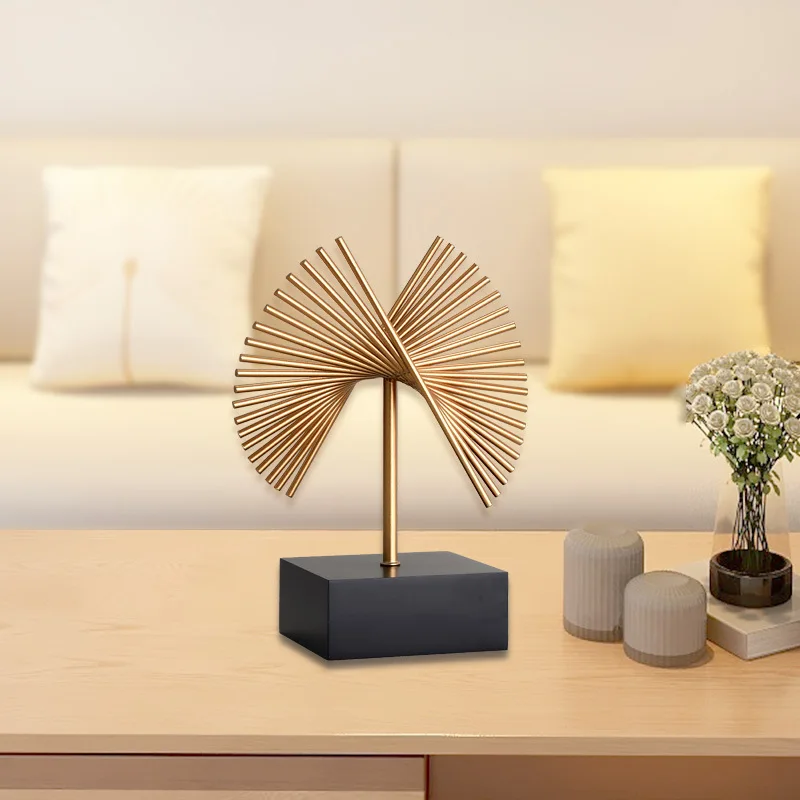 

[VIP] Post-modern Minimalist Study Room Ornaments Abstract Living Room Office Decoration Accessories Creative Metal Crafts