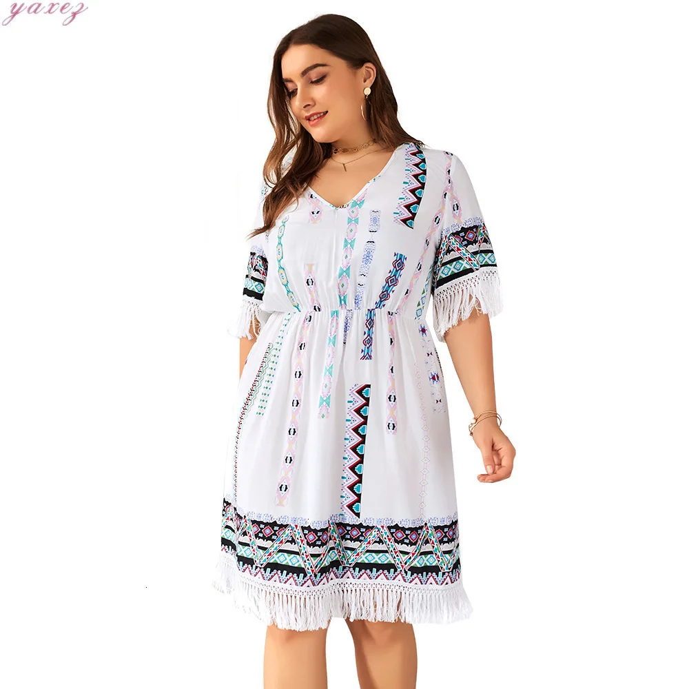 Женское платье большого размера с принтом и кисточками летнее средней длины