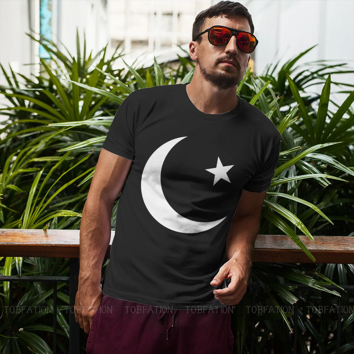 Футболка мужская с надписью May and Magic Пакистанская рубашка рисунком в стиле гранж