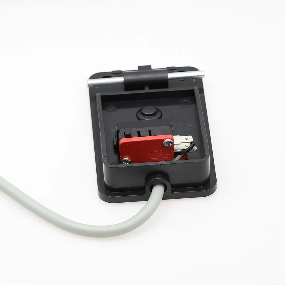 Самовосстанавливающийся переключатель SPDT 1 шт. черный металлический