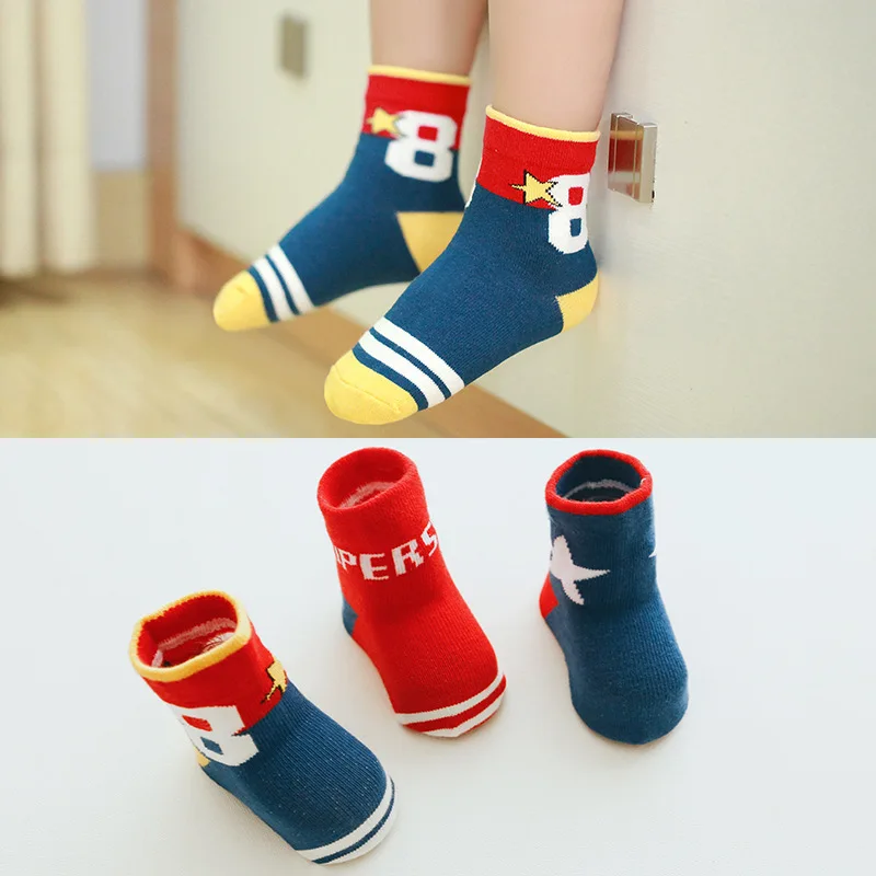 Новые стильные детские носки с героями мультфильмов на осень и зиму милые без
