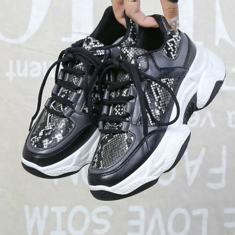 Новинка 2019 женские кроссовки повседневная обувь на платформе флуоресцентные