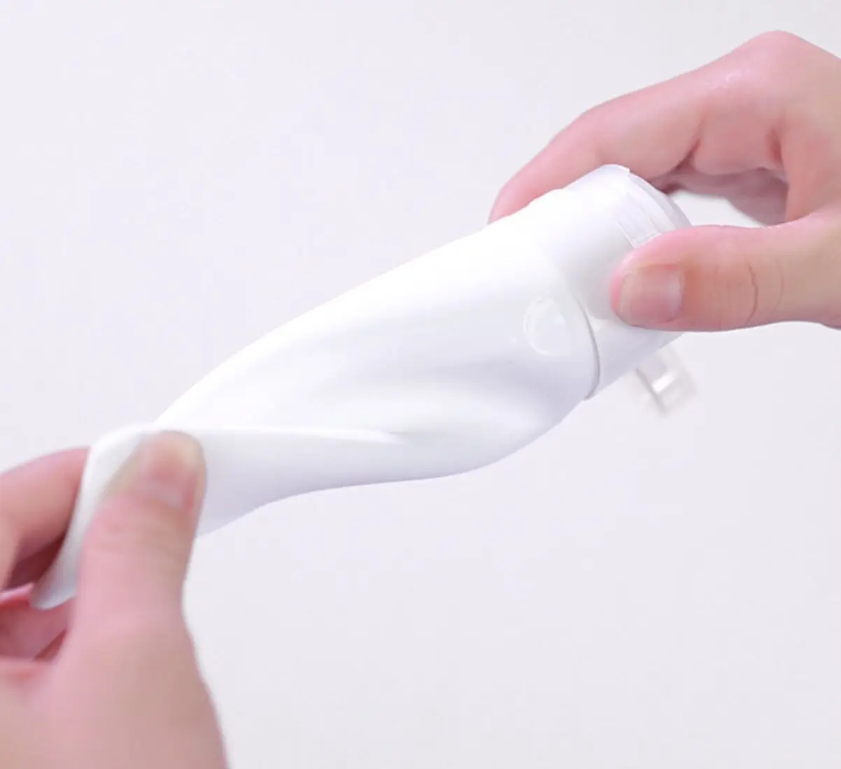 Новый набор для путешествий в форме веера содержит шампунь лосьон косметику и