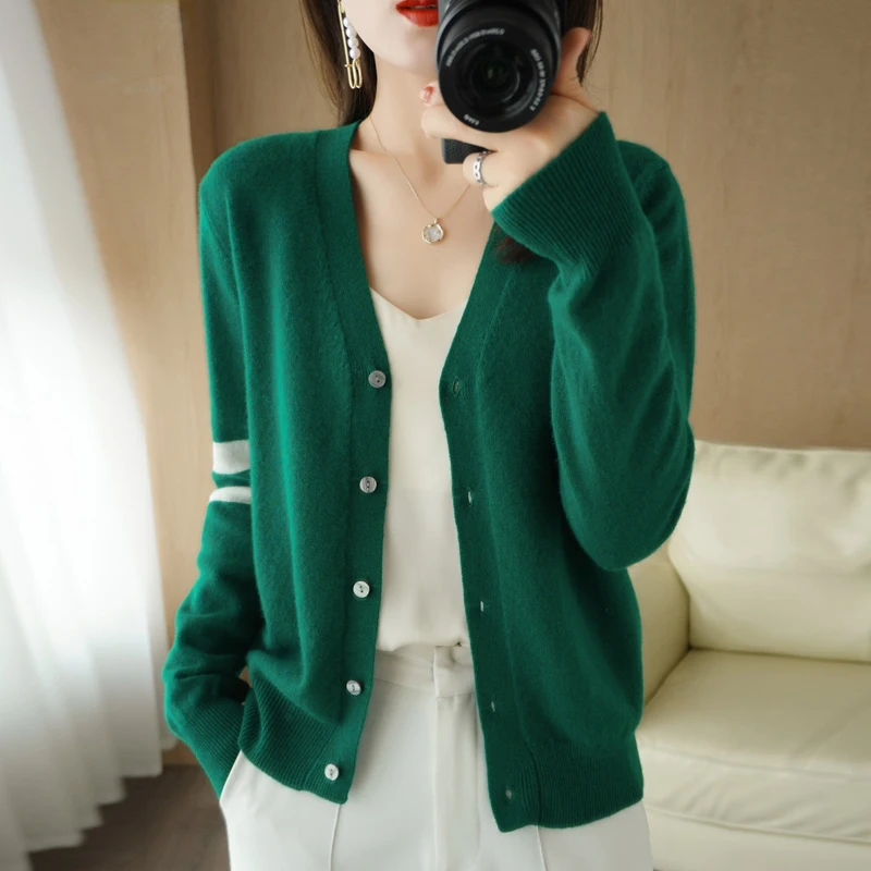 Кардиган женский из чистой шерсти трикотажная рубашка с V-образным вырезом осень