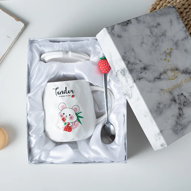 

Shipping Free & Ceramic Mug Creative High Quality Couples Unique design cover spoon with Gift Box