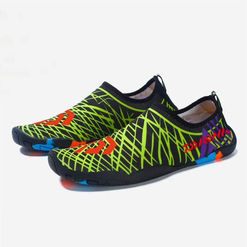 Новинка 2020 обувь для вышивки мужская пляжные уличные тапочки плавания женские