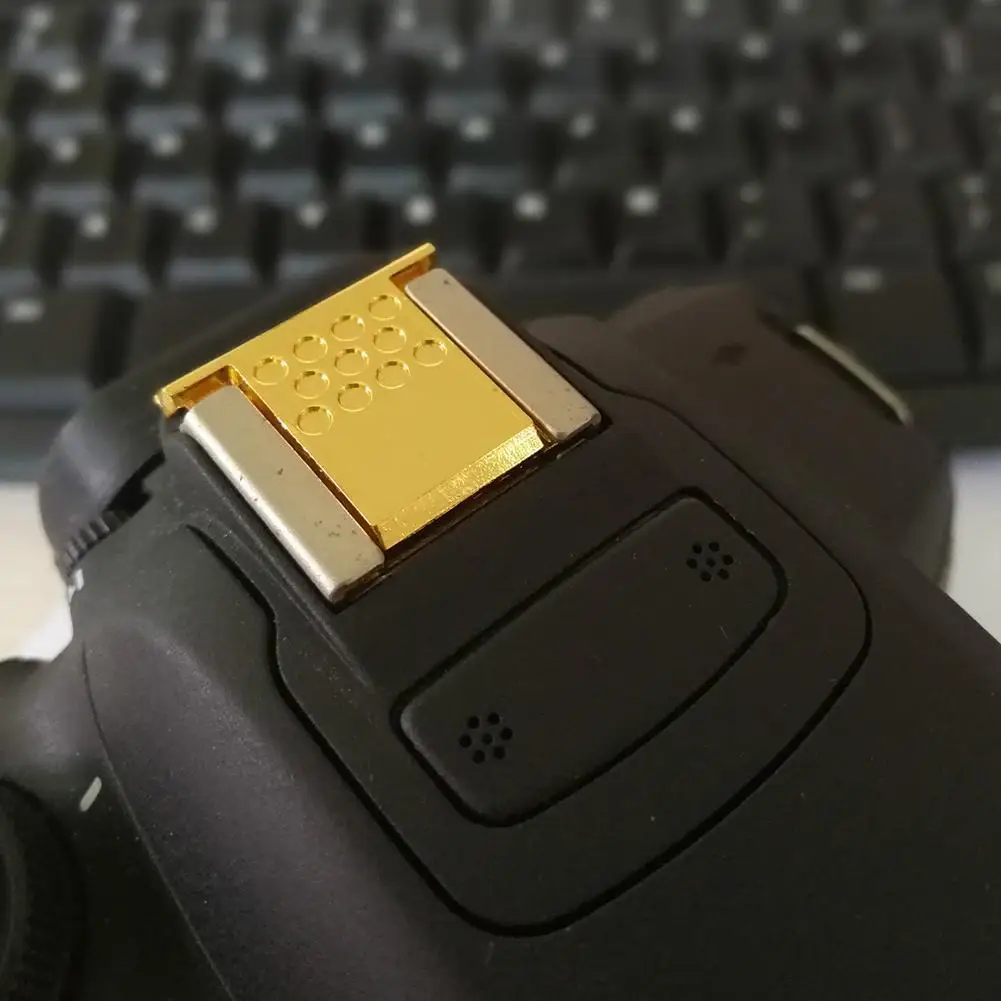 

Metal Hot Shoe Cover BS-2 SLR Camera Metal Hot Shoe Cover Zinc Alloy Flash Hot Shoe Protective Cover