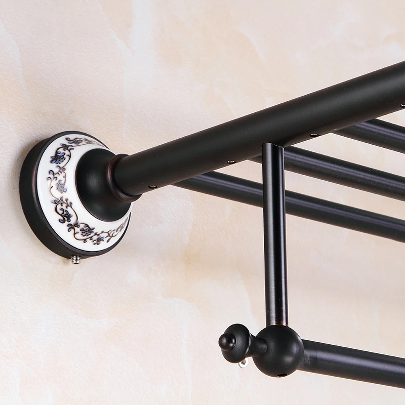 Набор принадлежностей для ванной комнаты из черной латуни фарфоровая Полка