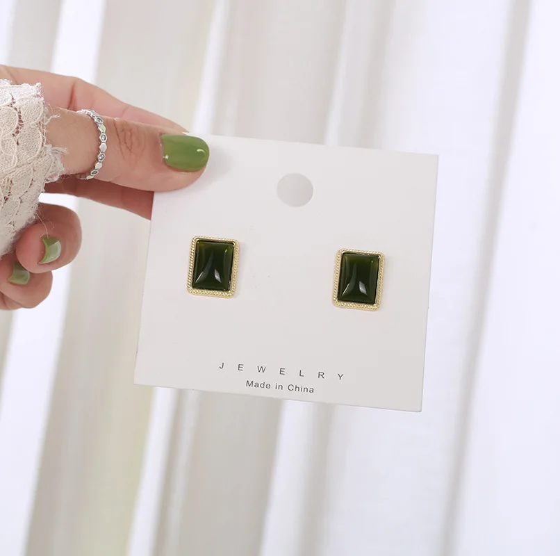 

New Vintage Green Enamel Square Glaze Stud Earrings For Women Beautiful Simple Geometric Earring 2020 Fashion Jewelry