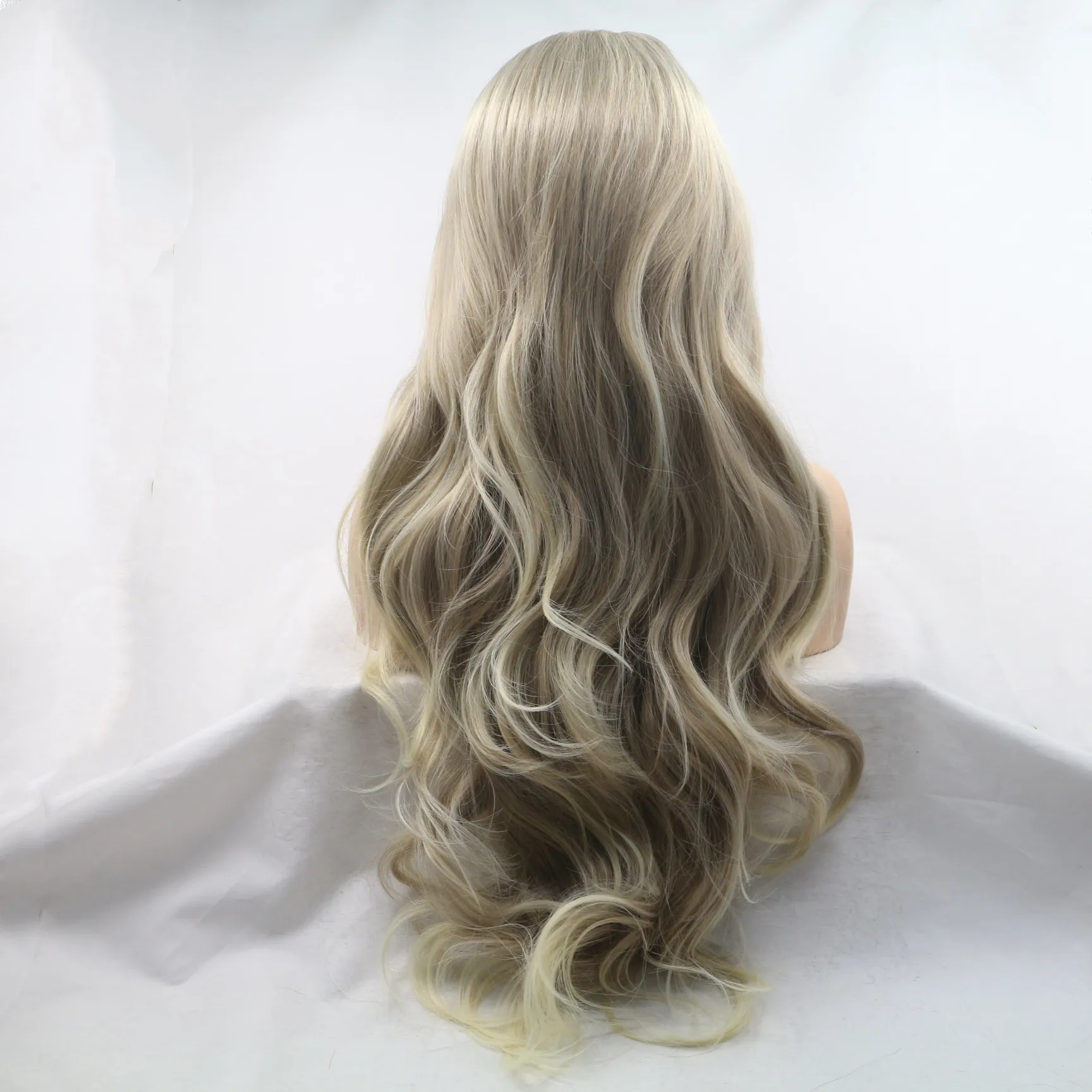 Sylvia Blonde Synthetic Lace Front Wig For Women Ombre Middle Part Heat Resistant Long Daily Body Wave Hair Cosplay | Шиньоны и парики