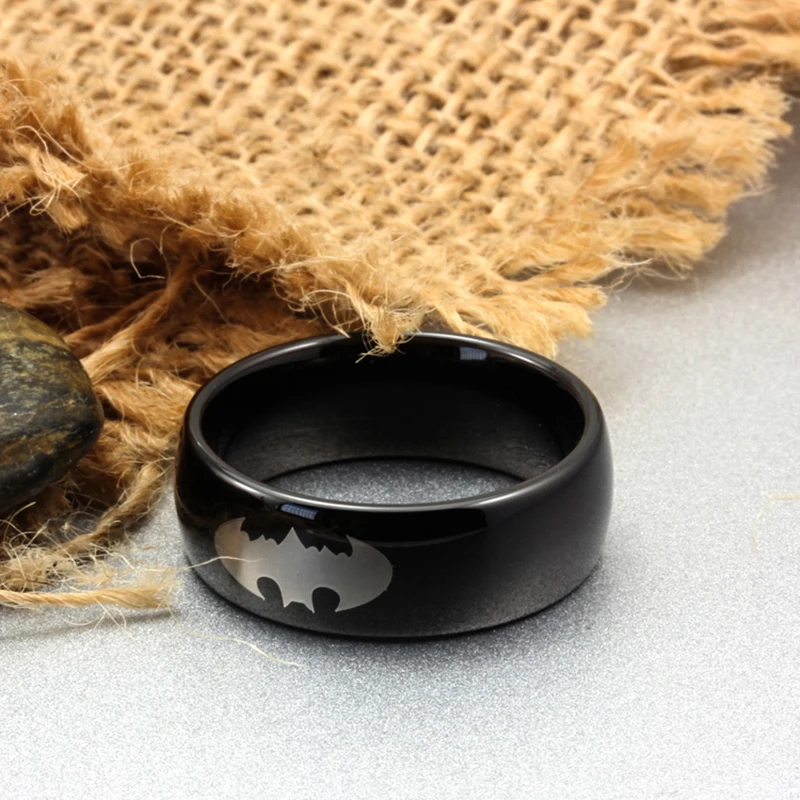 

Hot Sales 8MM Plating Black Bat Pattern MenTungsten Carbide Ring For Wedding Ring Men's Anniversary Gift Jewelry Accessories
