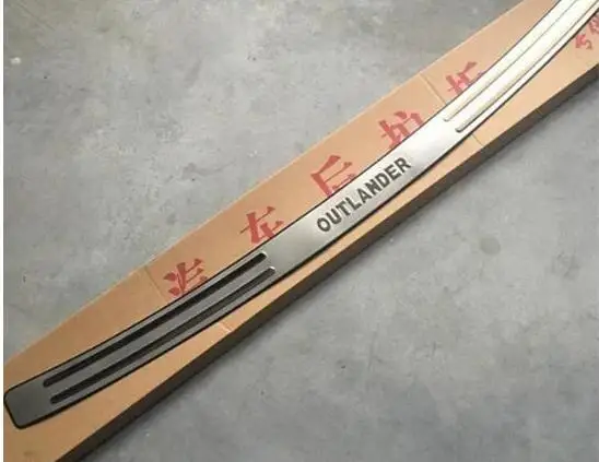 Высококачественный протектор заднего бампера из нержавеющей стали для Mitsubishi Outlander 2006 2007 2008 2009 2010 2011 2012 - Цвет: Серебристый
