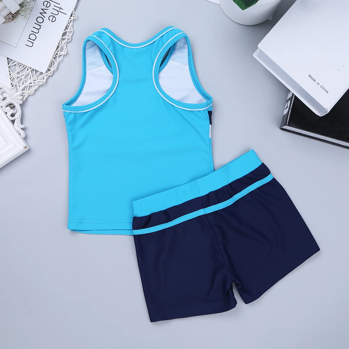 

Sportswear & Accessories