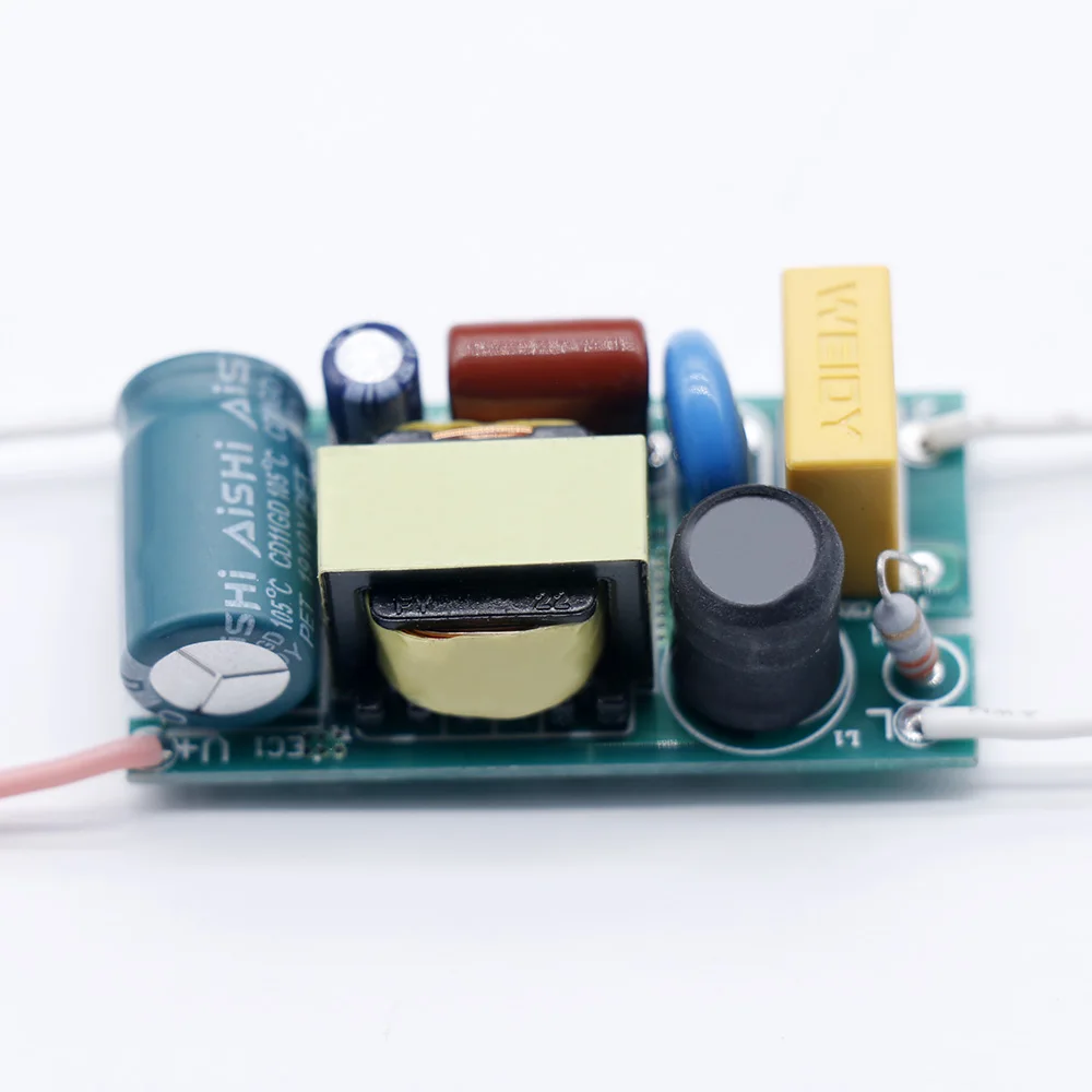 Светодиодный трансформатор 24 36 Вт 300 мА светодиодный