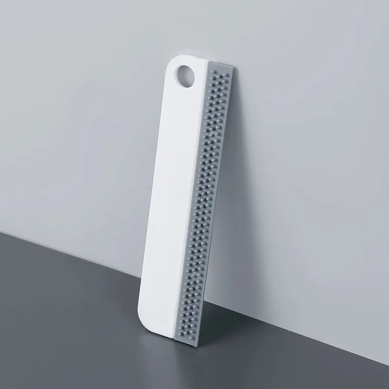 Скребок резиновый для ванной со встроенным крючком |