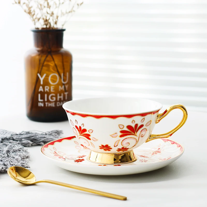 

Kitchen,Dining & Bar