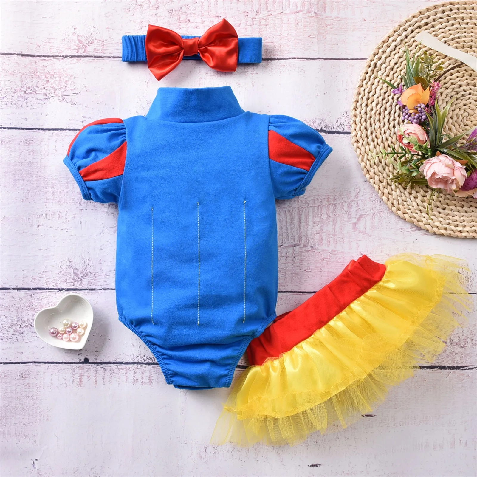 

2021-03-01 Lioraitiin 0-12M Infant 3Pcs Baby Girls Clothes Fresh Contrast Color Short Sleeve Romper Bow Short Pants Headband