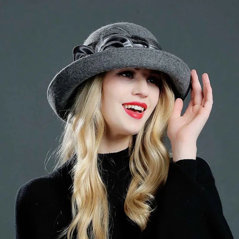 Зимняя теплая шерстяная шляпа Женская винтажная фетровая элегантная с цветочным