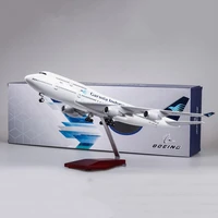 47cm 1150 scale model resin plastic alloy airplane boeing b747 garuda indonesia airline with light and wheels toy collection