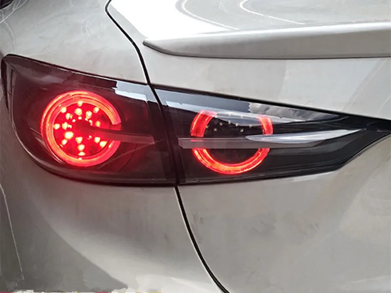 Автомобильный светодиодный задний фонарь в сборе для Mazda 3 Axela фонасветильник