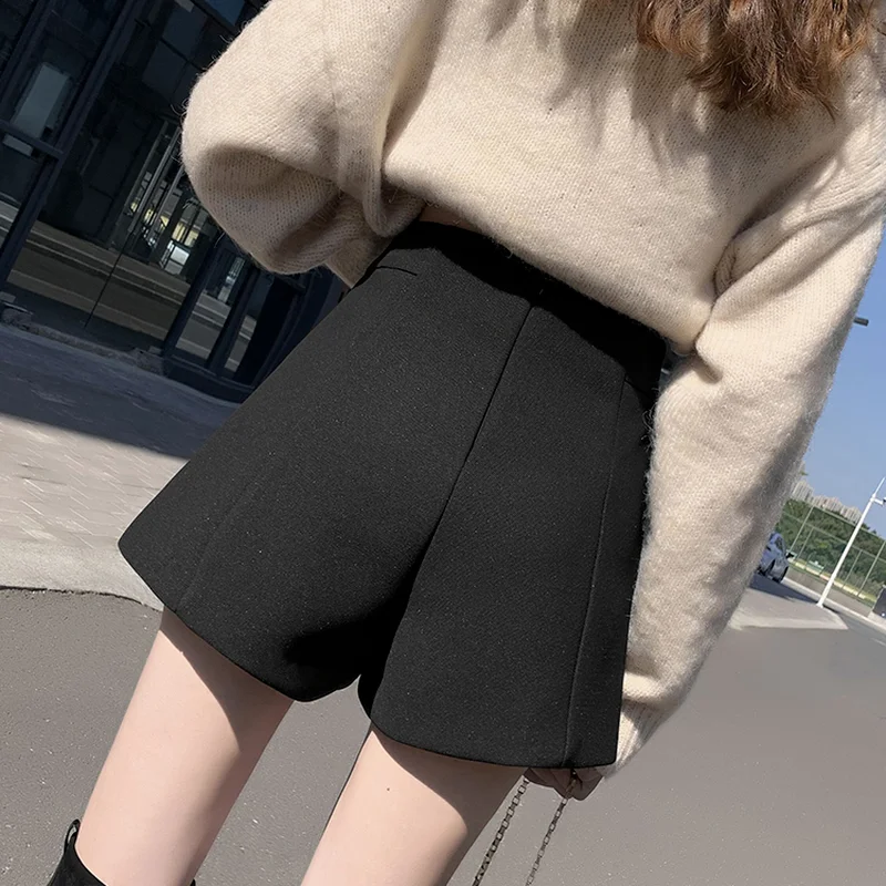 Женские шорты с высокой талией широкими штанинами | Женская одежда