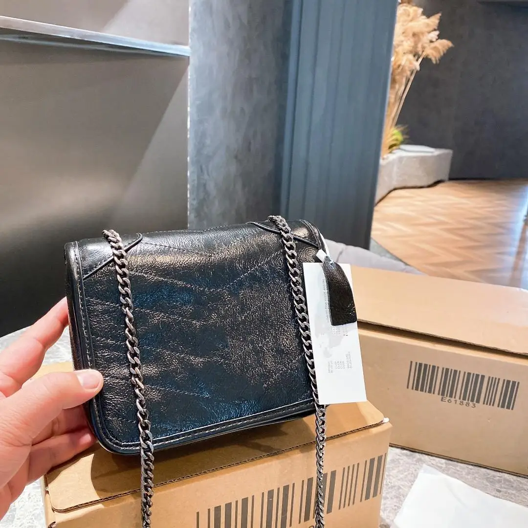 

New Style Bag Female Summer Leather Large-capacity Chain Crossbody Postage Difference Single Shoulder Big Wandering Trendy