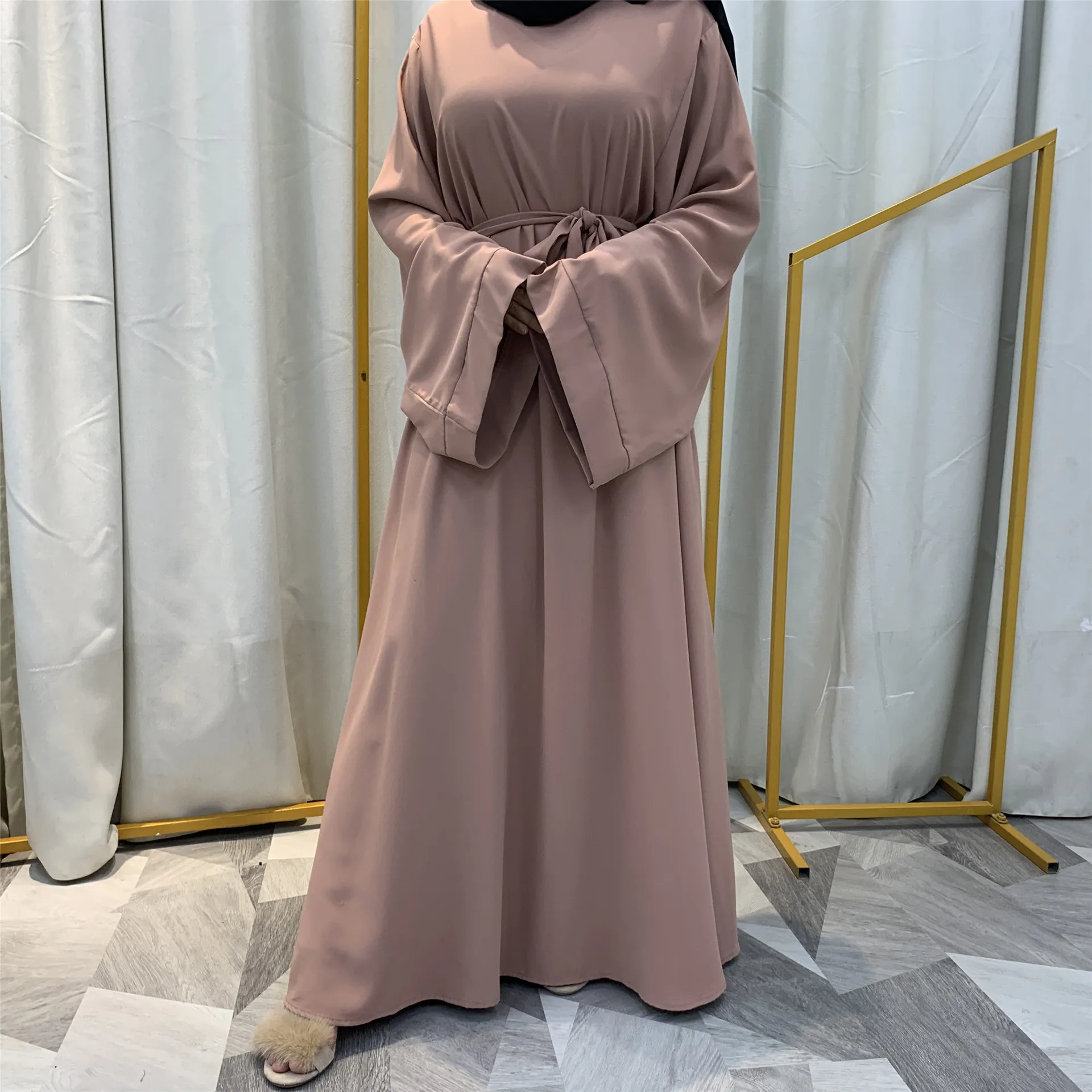 

2021 Summer New Middle East Dubai Abaya Robe Fashion Solid Color Large Size Lace Muslim Dress Kaftan Arab