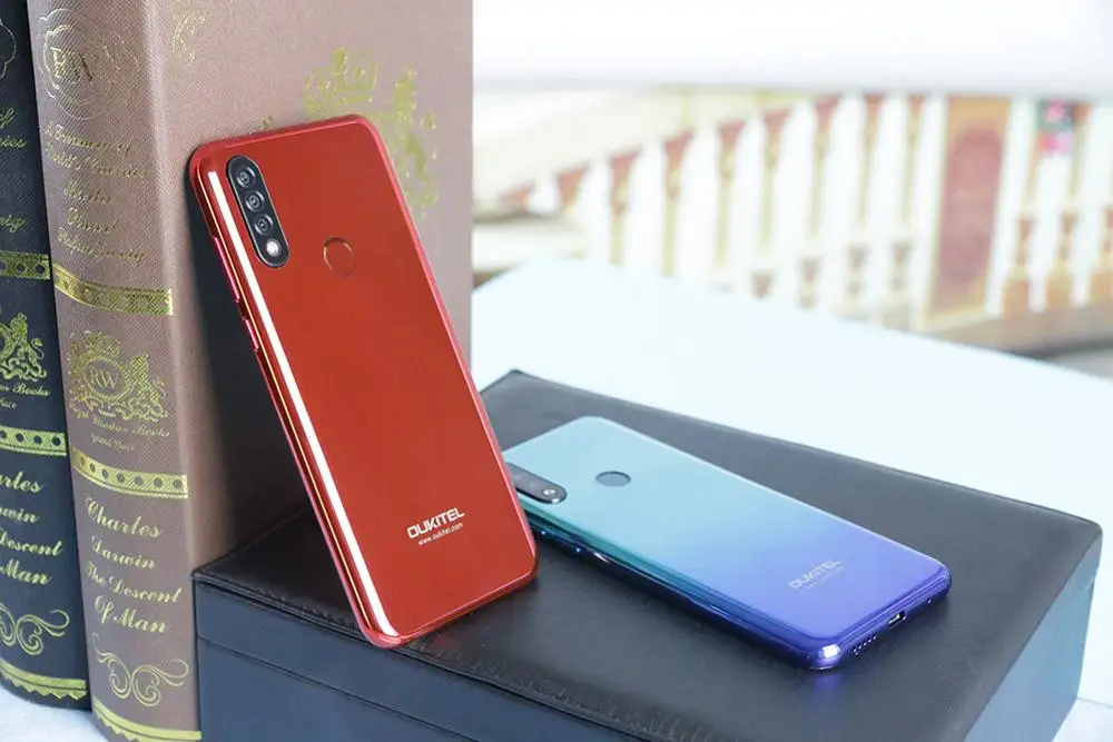 Смартфон OUKITEL C17 6 35 ''с тройной камерой MT6763 четыре ядра Android 9 0 3 ГБ 16