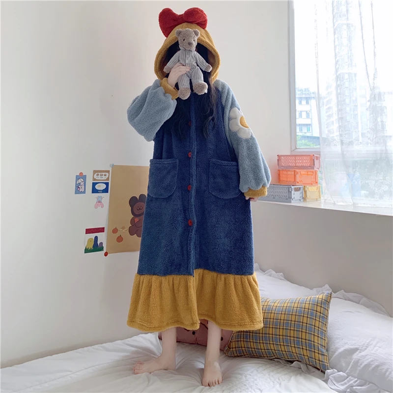 

Japanese girl long-sleeved hooded nightdress female fall/winter 2020 new loose plus velvet thick sweet homewear parkas coat