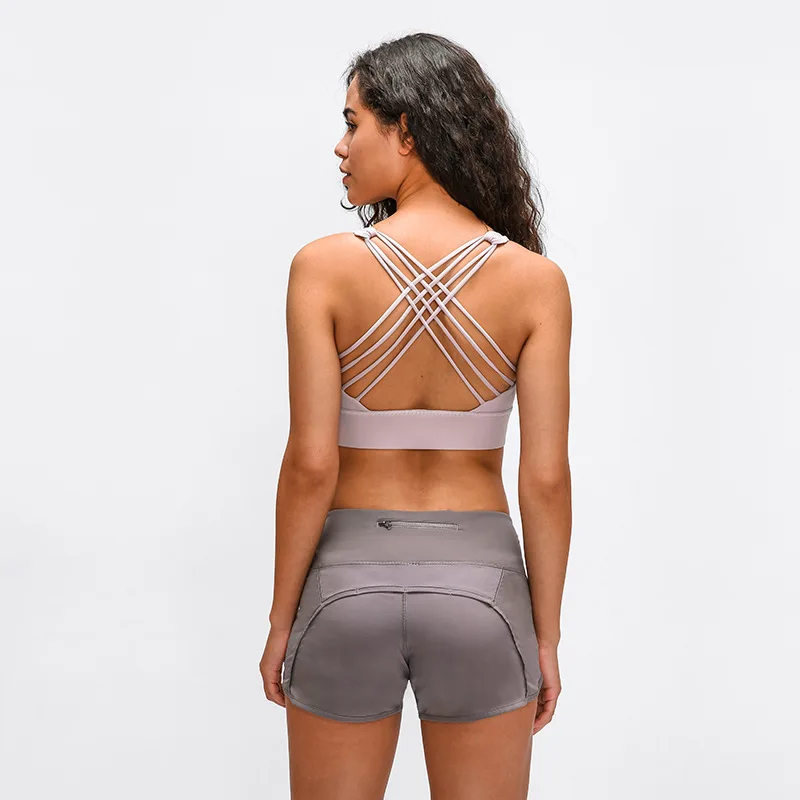 Ударопрочный спортивный бюстгальтер с широким подолом без стального кольца