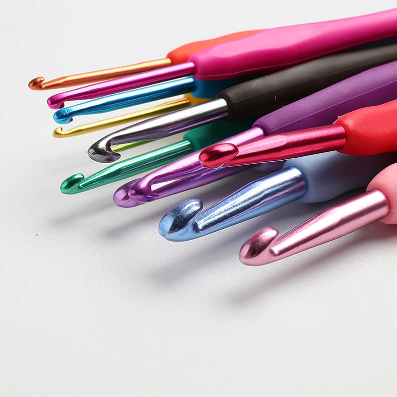 

Jiwuo Aluminum Crochet Set Knitting Needles Kit Crochet Sweater Scarf DIY Needle Arts Craft Scissors Markers Weaving Sewing Tool