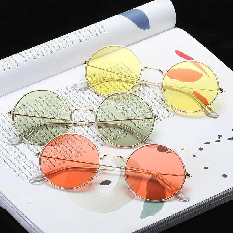 Round Aesthetic Glasses Novelty Designer Sunglasses for Women Pink Yellow Sunglasses Hip Hop Style Lenses Retro Shades Girls