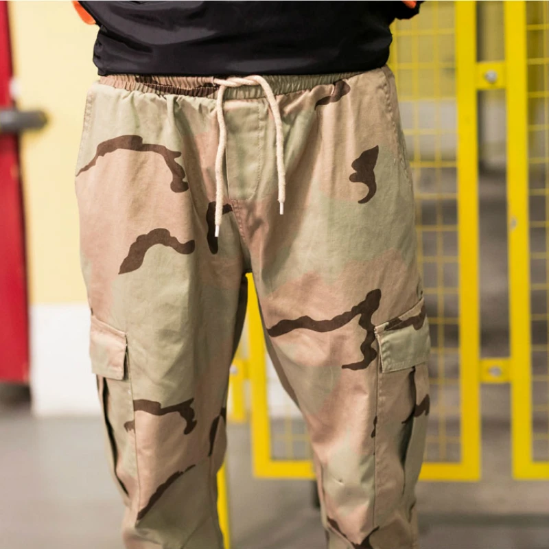 Мужские спортивные штаны в стиле Харадзюку повседневные камуфляжные с карманами