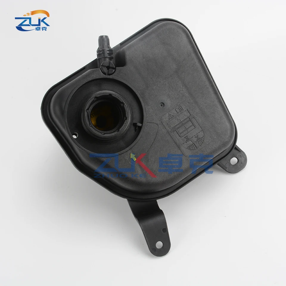 Расширительный бак для охлаждающей жидкости ZUK BMW E88 E82 135 E90 E91 E92 E93 LCI 335 X1 E84
