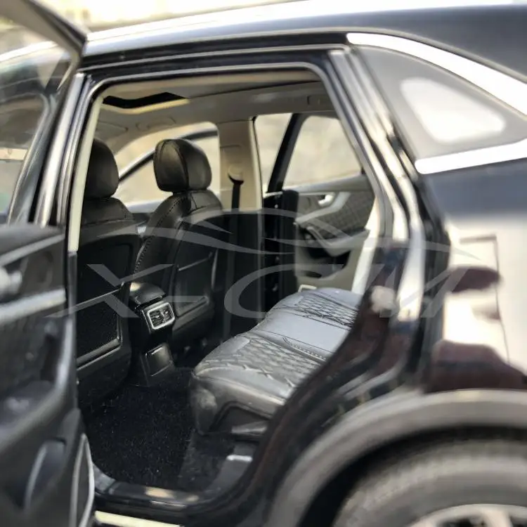 Литая под давлением модель автомобиля век Дракон Hongqi HS5 SUV 1:18(черный)+ маленький подарок