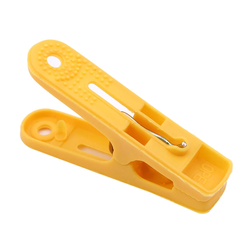 

20pcs Plastic Clothespins Laundry Hanging Pins Clips Household Clothespins Socks Underwear Drying Rack Holder 4 Colors