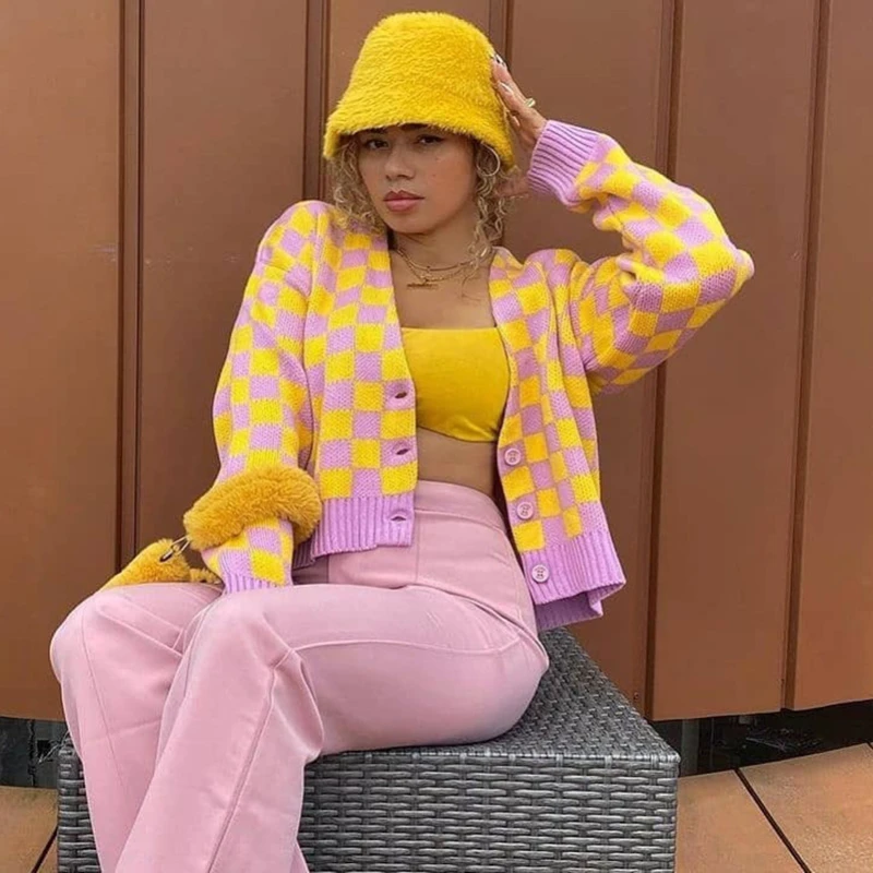 

2021 Autumn and Winter New Style V-neck Long-sleeved Single-breasted Women's Knitted Cardigan Lazy Checkerboard Sweater Women