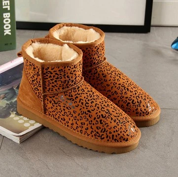 Leopard brown JIANBUDAN/замшевые зимние сапоги из коровьей кожи; теплые женские сапоги из натуральной кожи с плюшем; хлопковая обувь с принтом; Зимние ботильоны; большие размеры - Цвет: Leopard brown