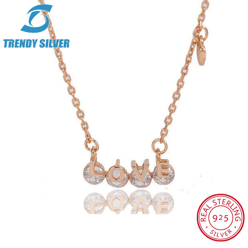 

Женская цепочка из серебра 925 пробы с кулоном из розового золота