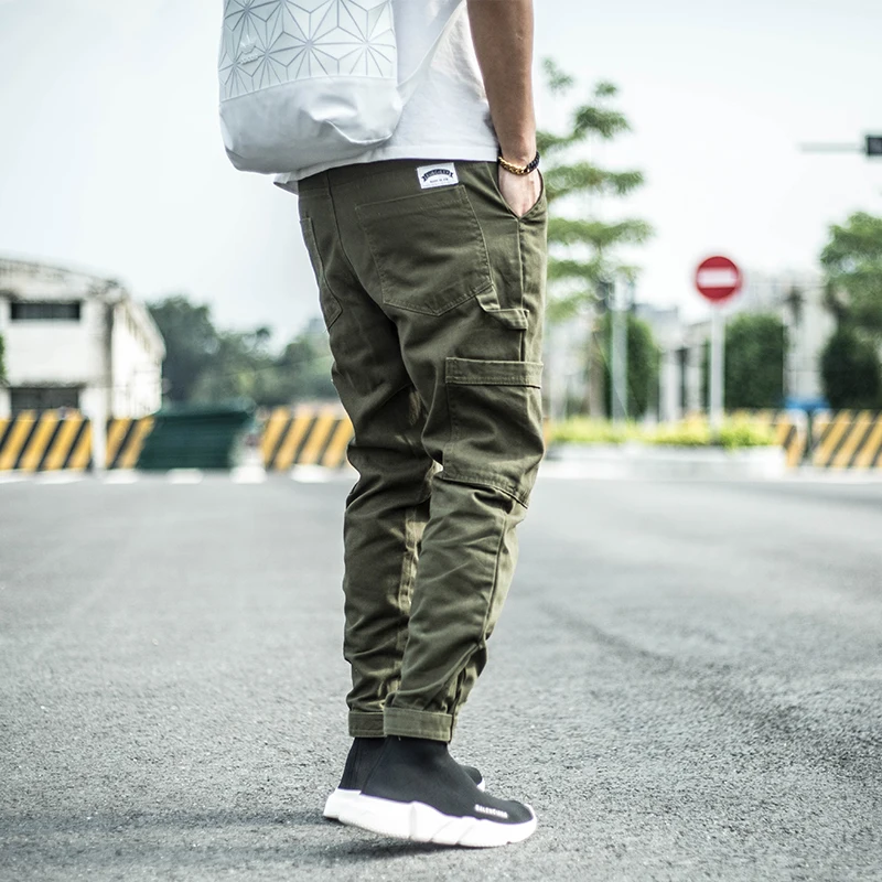 Newly Streetwear Fashion Men Jeans Slim Fit Big Pocket Casual Cargo Pants Men Overalls Vintage Designer Hip Hop Joggers Trousers