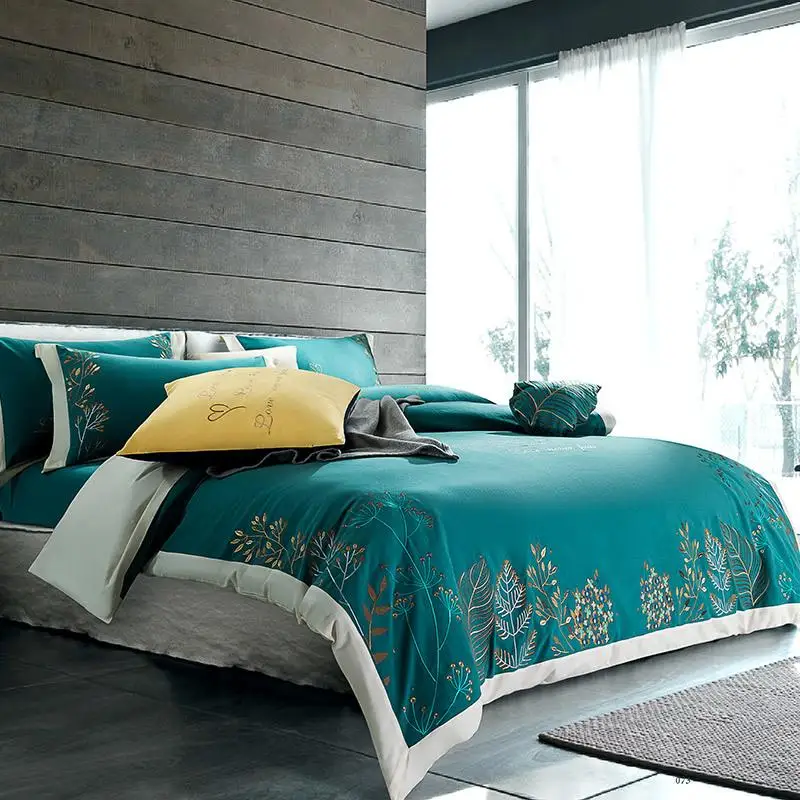 

Комплект постельного белья с вышивкой, теплый толстый мягкий комплект постельного белья из хлопка с начесом, с наволочкой, размеры Queen/King, 4 ш...